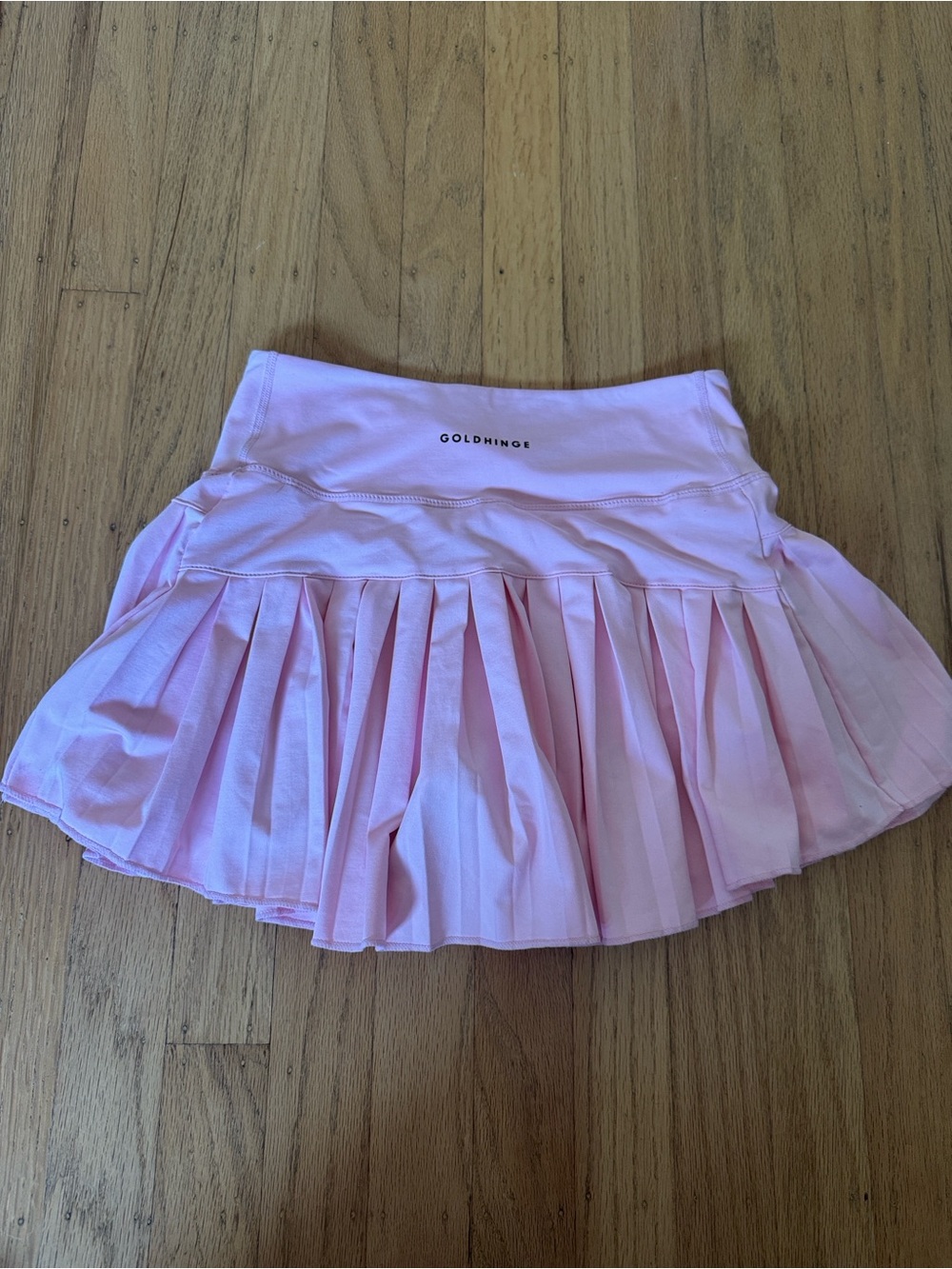 Goldhinge skort